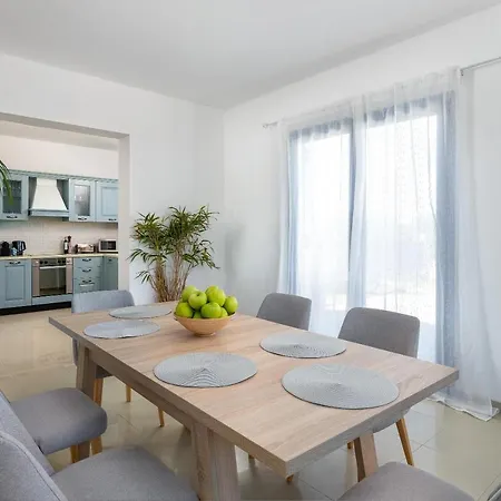 Blue Moon Вилла *